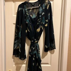 City Chic Floral Maxi Dress – Navy & Blue Elegance